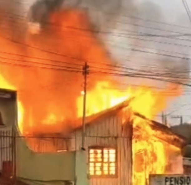 Ex-mamorado com ciúmes colocou fogo no Pensionato da Vany
