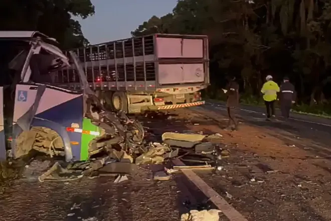 Sobe para 23 o número de mortos na tragédia da BR-373 nos Campos Gerais