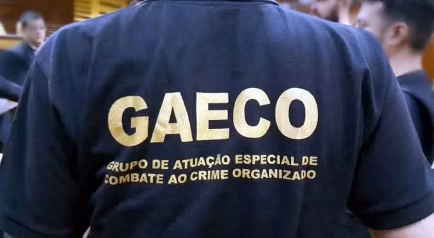 Gaeco faz buscas em Irati e Fazenda Rio Grande por suspeita de tráfico e lavagem de dinheiro