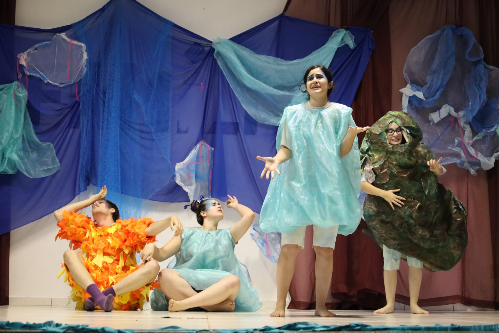 Grupo de Teatro Científico da UEPG leva aprendizado ambiental de forma lúdica para alunos do município