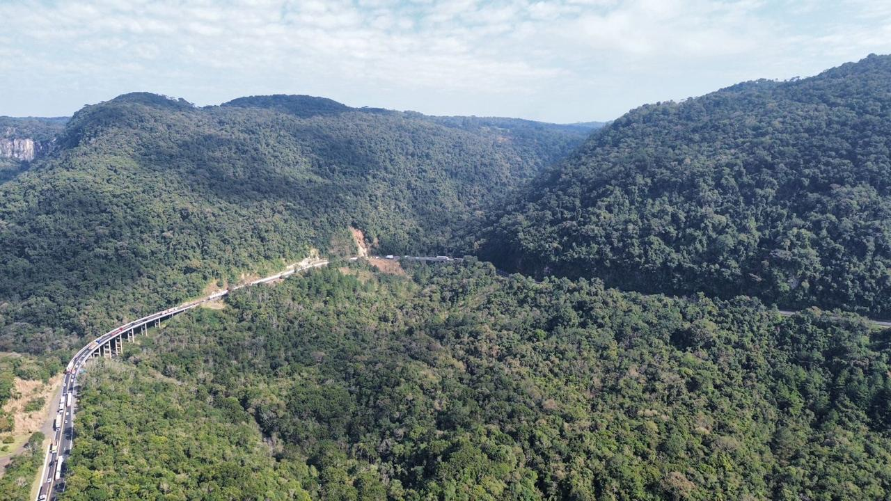 EPR Iguaçu inicia obras de contenção em taludes na Serra da Esperança