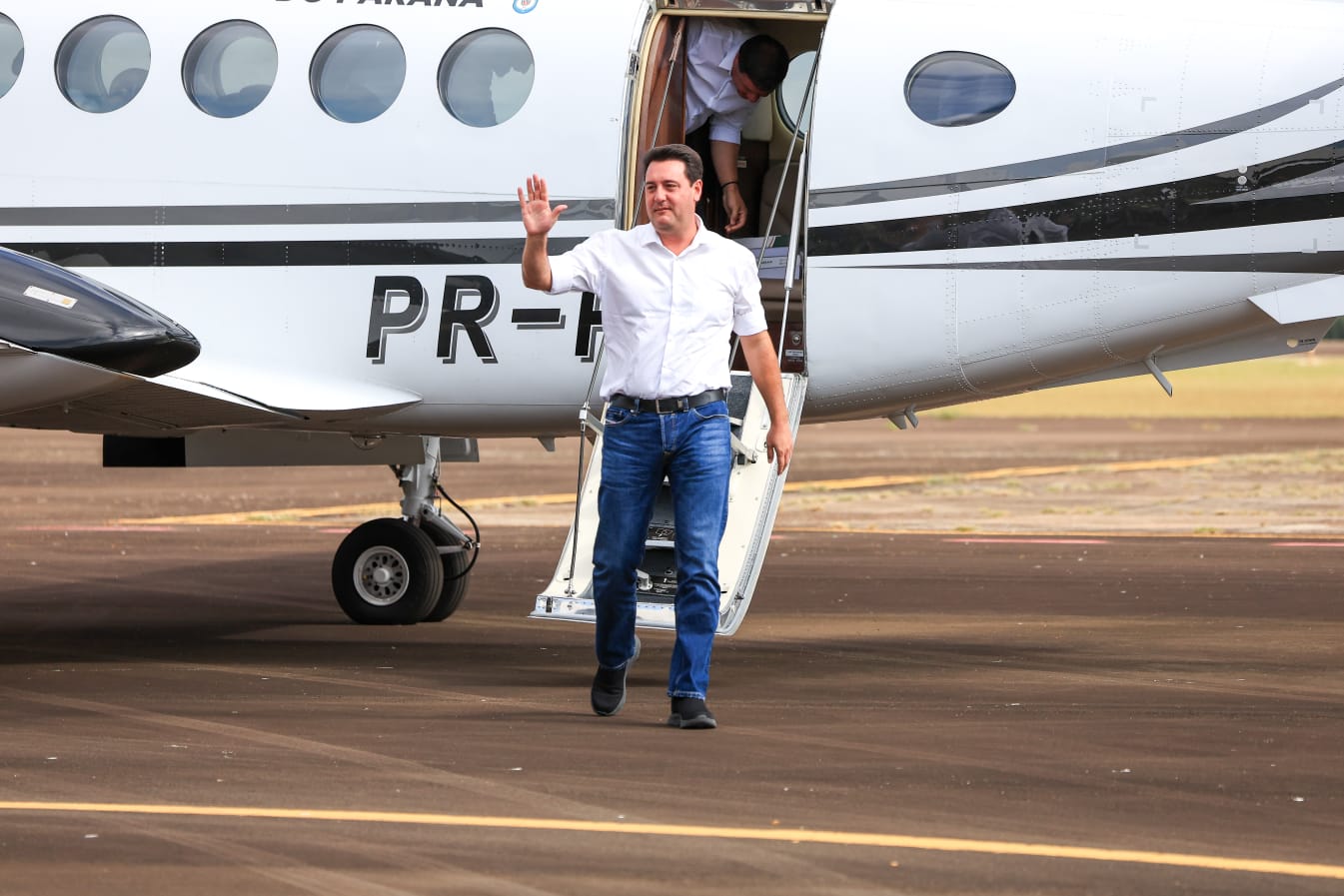 Ratinho Jr. recua de disputa presidencial: decisão expõe cálculo familiar e sucessão no Paraná