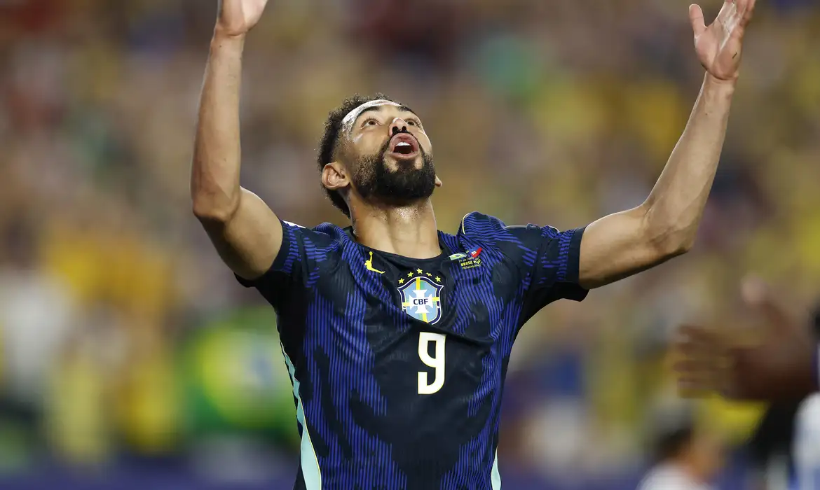 Matheus Cunha vive sonho na Copa e valoriza elenco: 