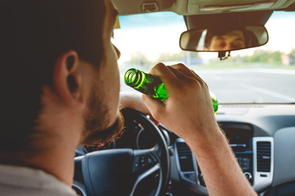 Motorista embriagado  causa colisões em sequência e foge sem prestar socorro em Guarapuava