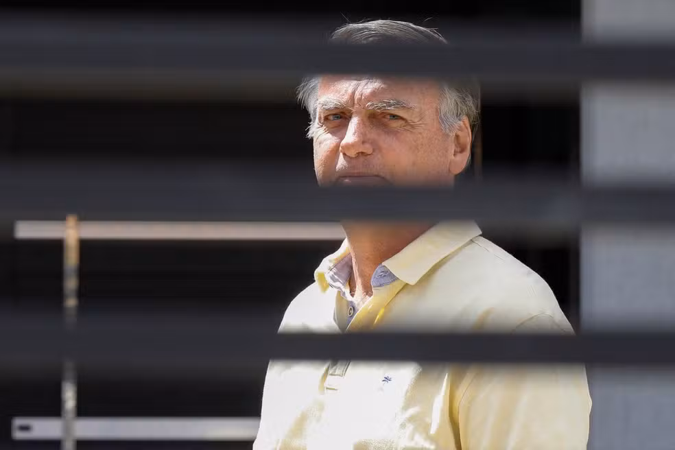 Bolsonaro condenado a 27 anos e três meses de prisão
