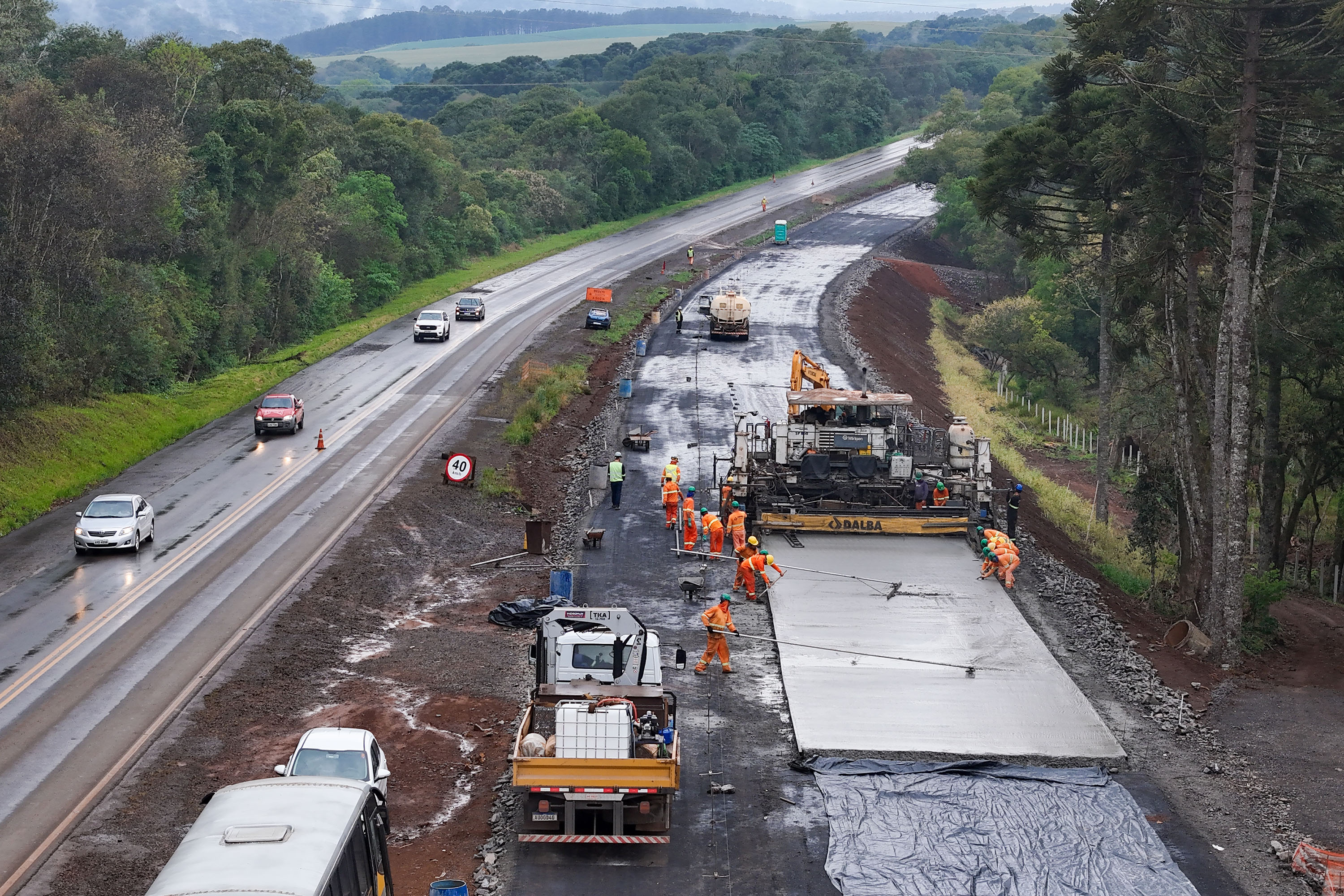 Paraná investe mais de R$ 2 bilhões em malha rodoviária na Região Central