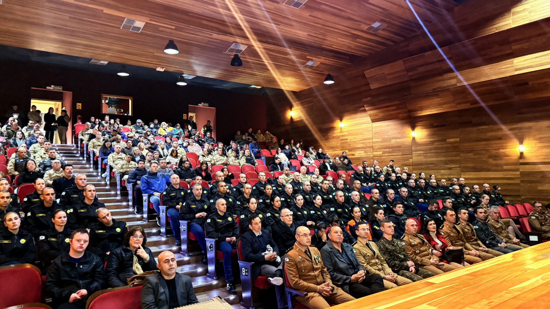 PM do Paraná completa 172 anos e homenageia policiais em solenidade em Guarapuava
