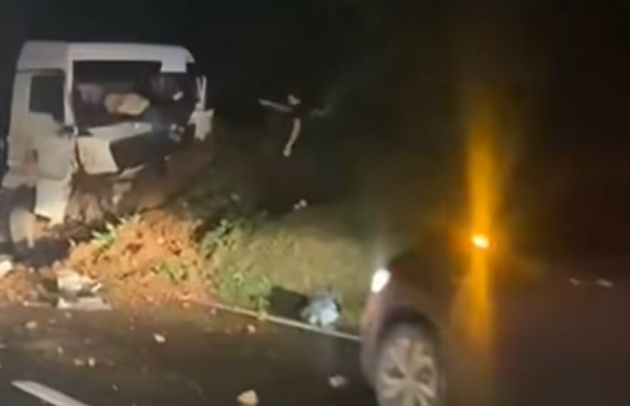 Acidente com vários veículos interdita totalmente a Serra da Esperança