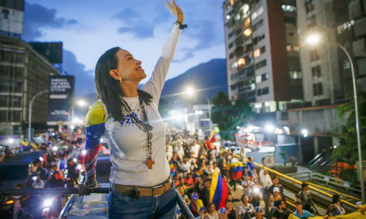 Nobel da Paz a María Machado é um retumbante 