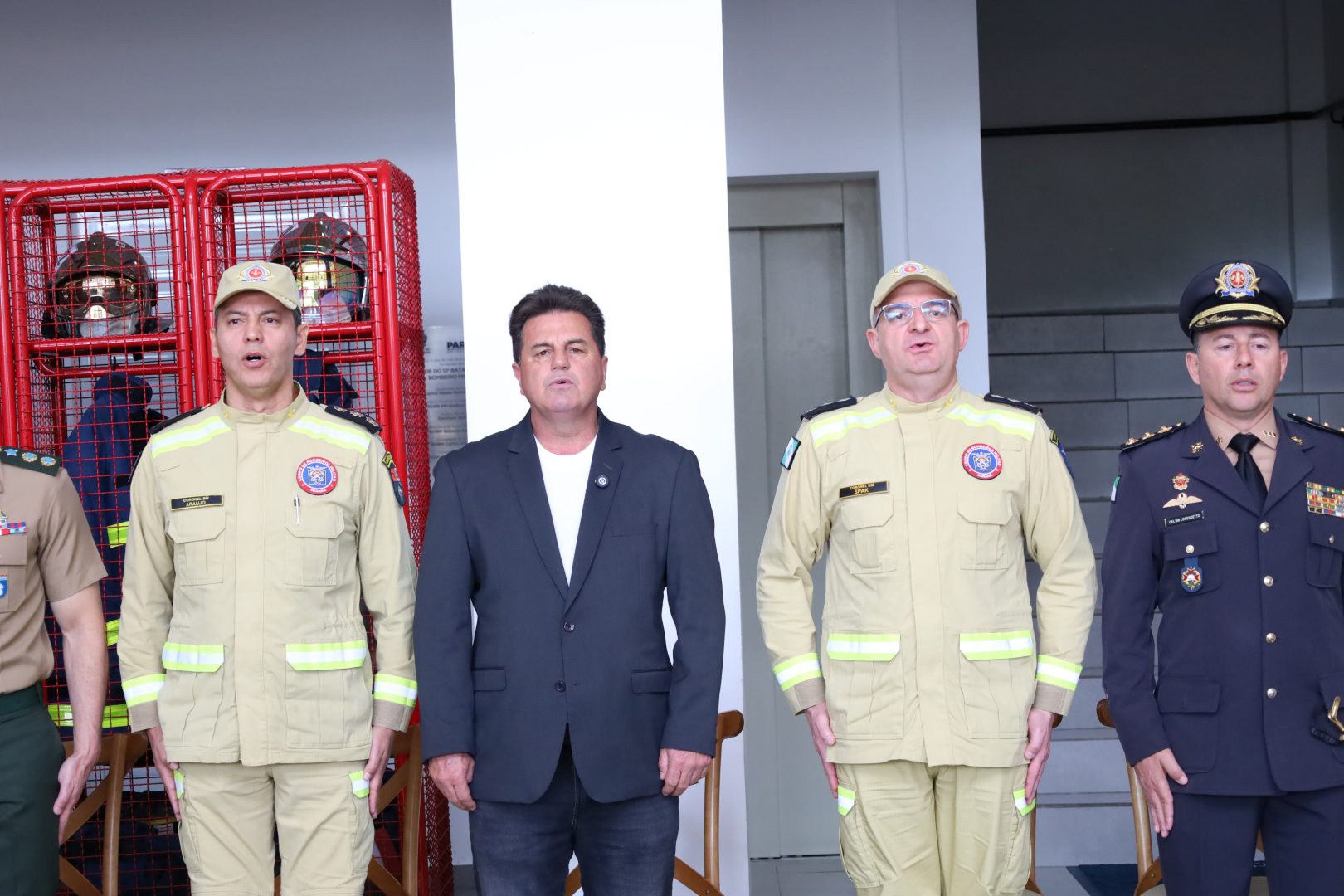 Rodrigo Schoemberger substitui Jorge Augusto no comando dos Bombeiros de Guarapuava