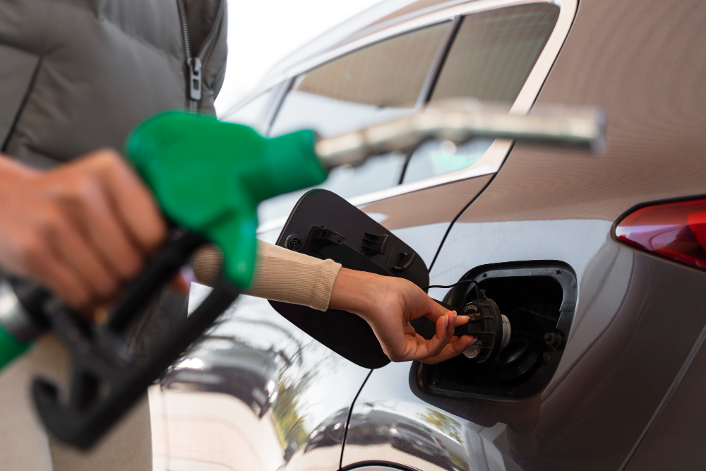 Economia de Guarapuava: gasolina sobe, diesel recua e serviços sustentam empregos