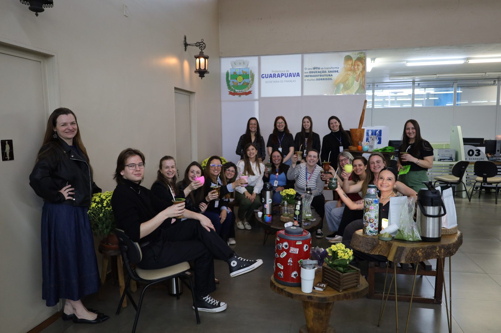 Roda de chimarrão promove acolhimento e diálogo entre servidores durante o Setembro Amarelo