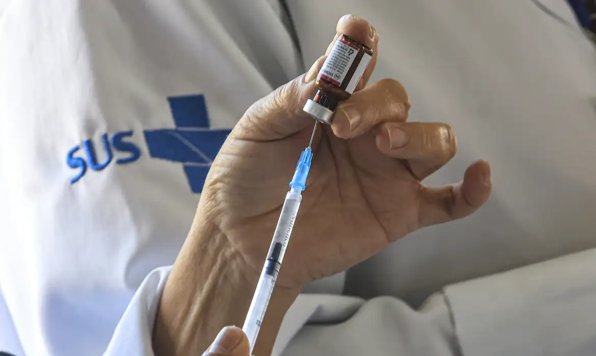 Mais de 33 mil menores de 15 anos podem atualizar a vacinação em Guarapuava neste sábado