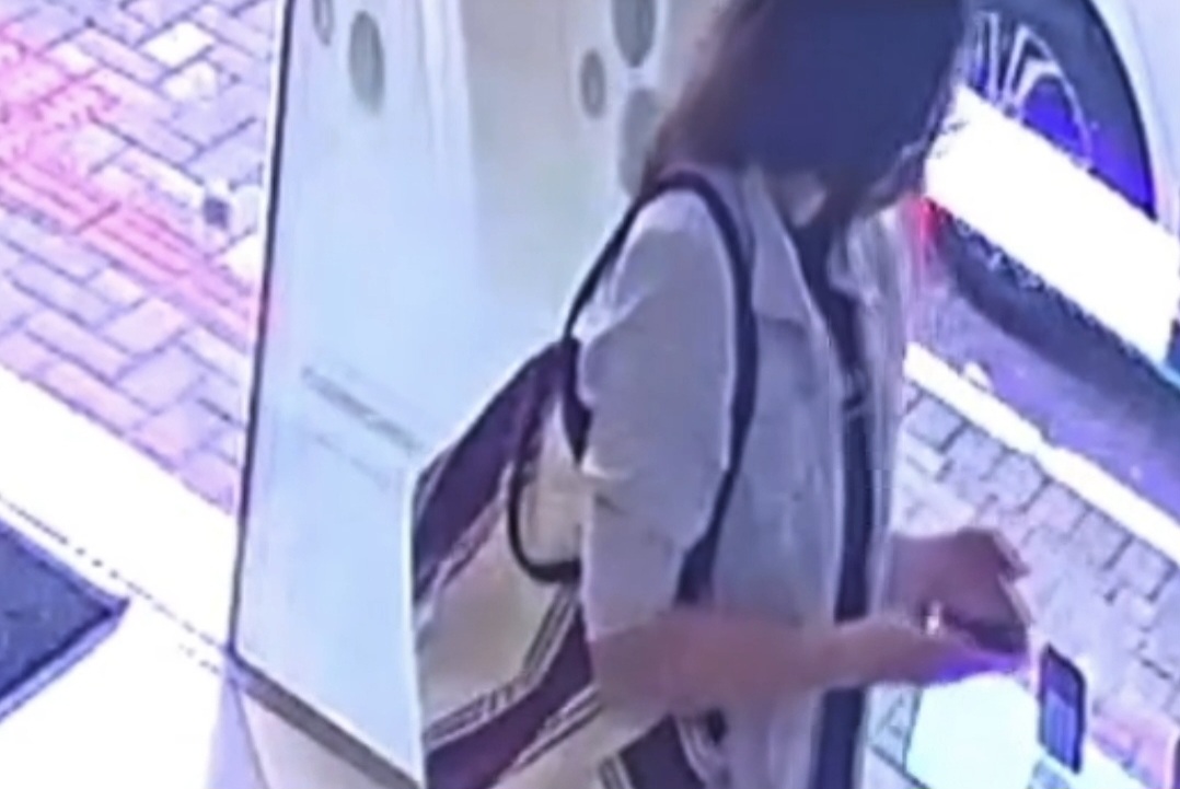 Vídeo: câmeras flagram furto de celular em loja; mulher é detida no centro de Guarapuava