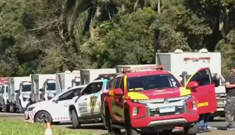 BR-373: tráfego deve ser liberado às 11h após acidente que matou 23