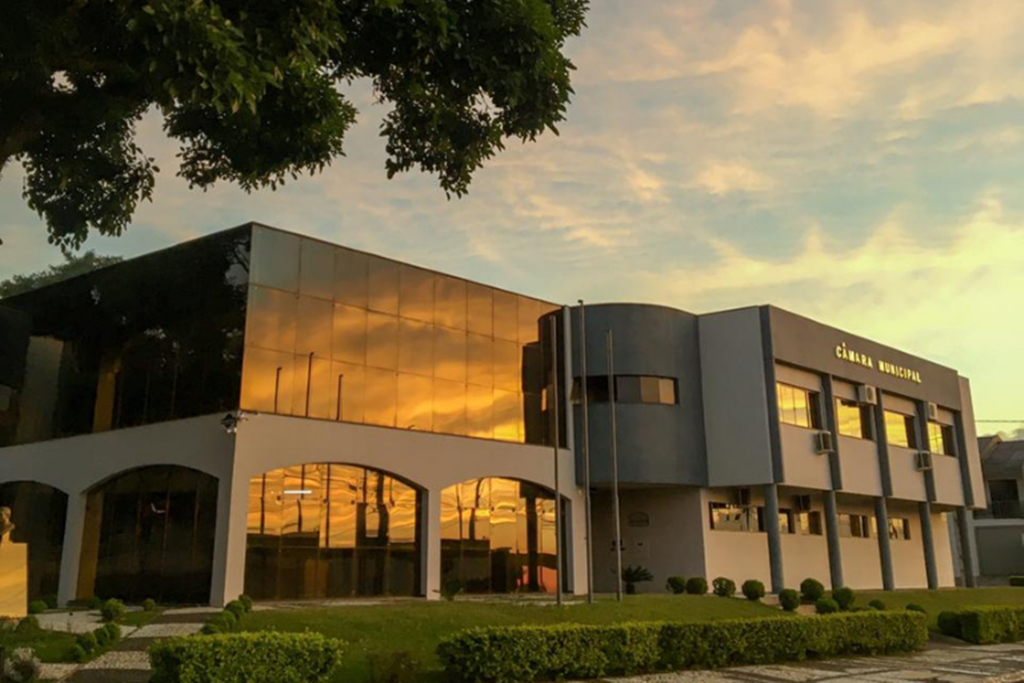 Câmara de Guarapuava homenageia 17  mulheres, com trajetórias de impacto social, político e econômico