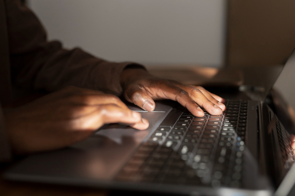 Três golpes em um dia acendem alerta para avanço de fraudes digitais em Prudentópolis